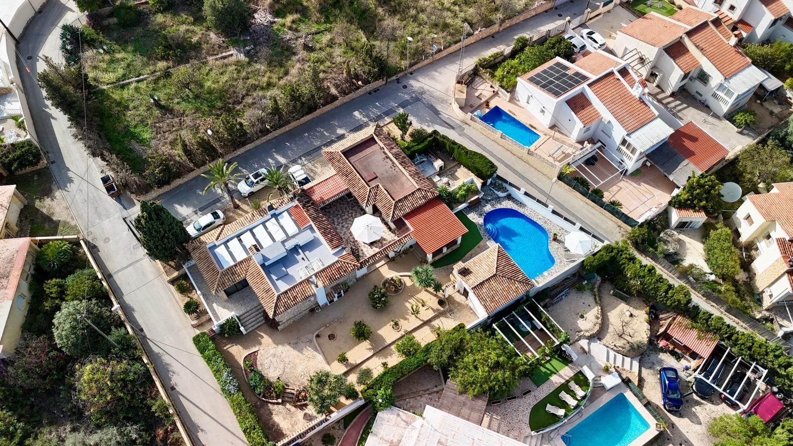 Exterior view of House or chalet for sale in La Nucia  with Air Conditioner, Private garden and Swimming Pool