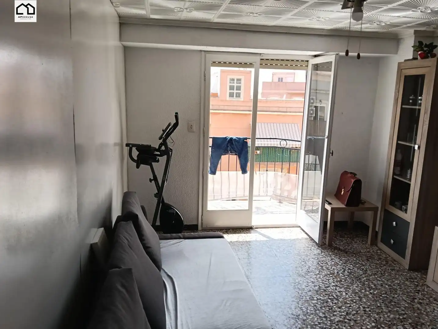 Dormitori de Apartament de lloguer en Elche / Elx amb Terrassa, Traster i Moblat