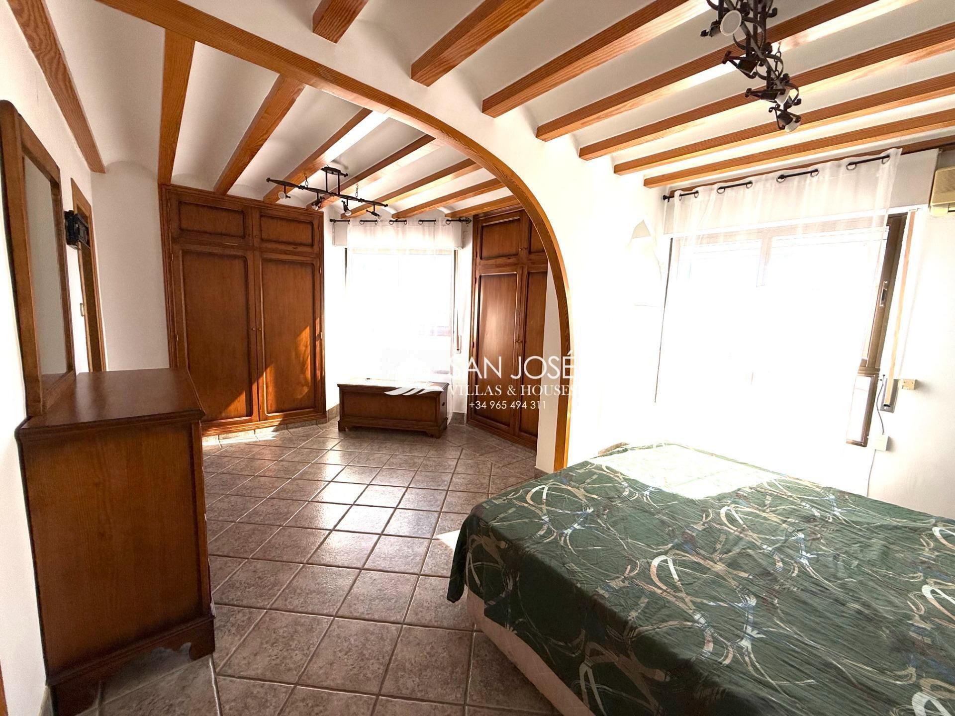 Dormitori de Pis en venda en Novelda amb Aire condicionat i Balcó