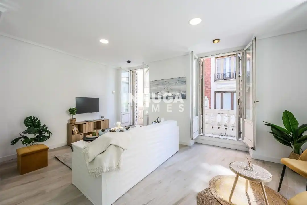 Flat for rent in Sol