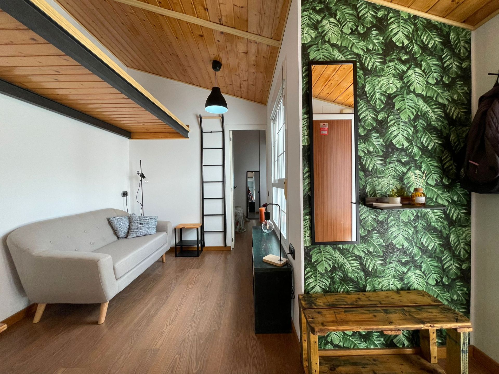 Sala d'estar de Àtic en venda en  Sevilla Capital amb Aire condicionat