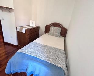 Bedroom of Flat for sale in A Pobra do Caramiñal  with Storage room and Furnished