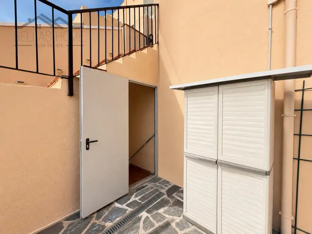 Vista exterior de Dúplex en venda en Casares amb Terrassa, Piscina i Moblat