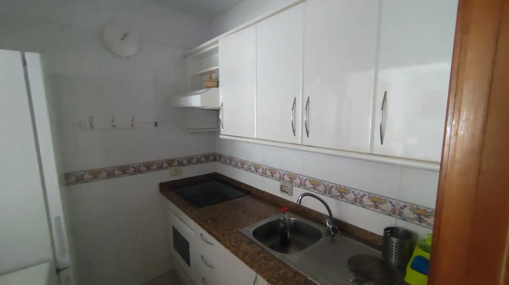 Cuina de Pis de lloguer en San Cristóbal de la Laguna amb Moblat, Forn i Rentadora