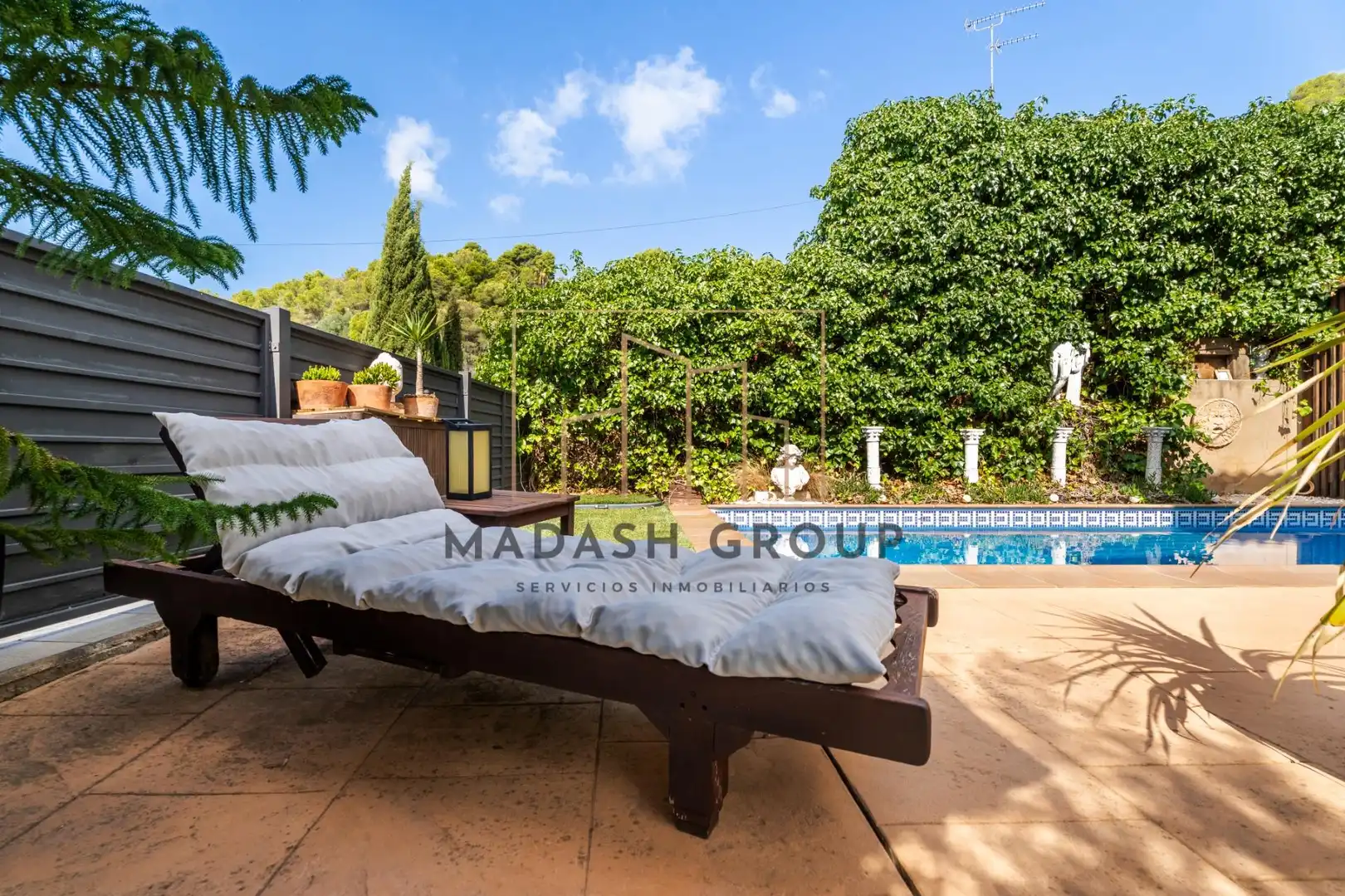 Chalet con piscina en venta en Carrer VIA LACTIA, imagen 62