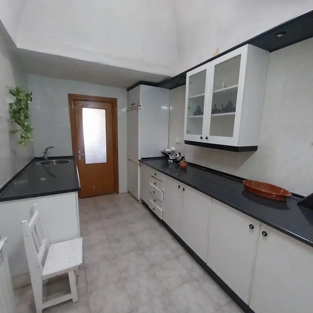 Cuina de Casa o xalet en venda en Matapozuelos amb Calefacció, Jardí privat i Terrassa