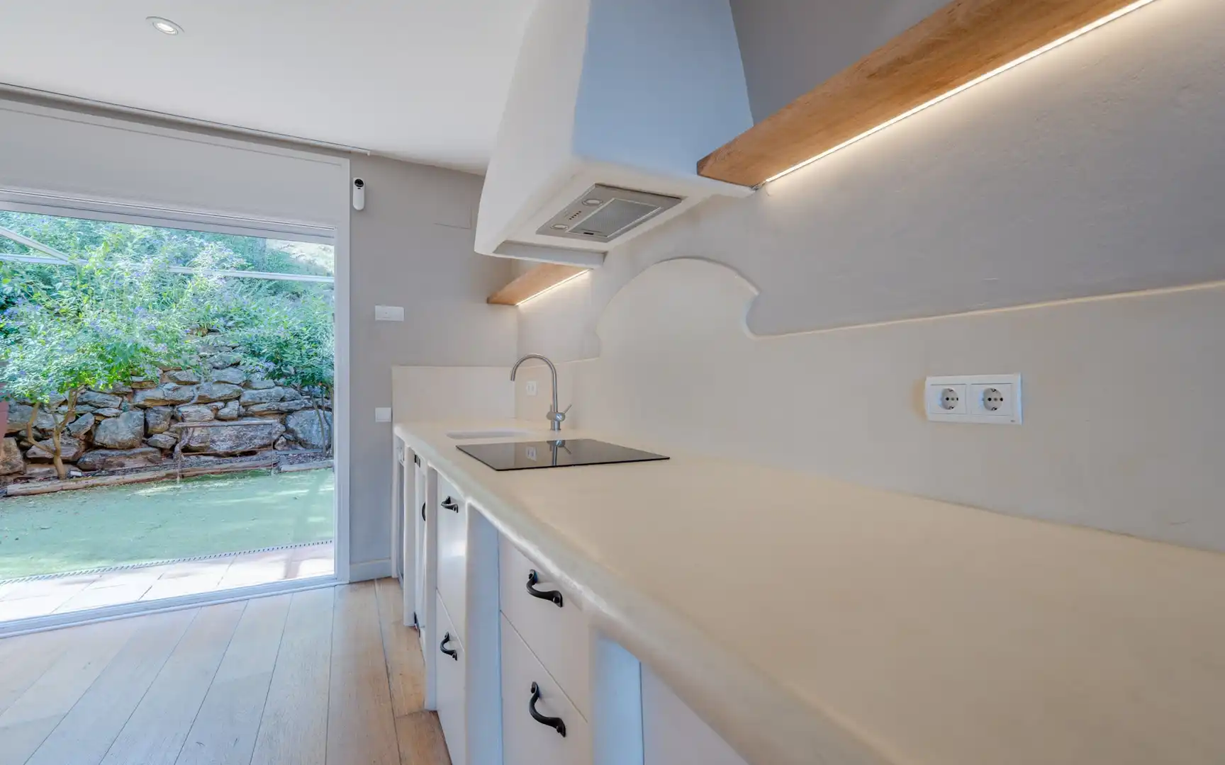Cocina de Casa o chalet de alquiler en Begur con Aire acondicionado, Calefacción y Jardín privado