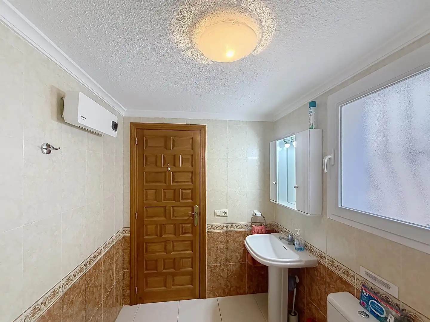 Baño de Apartamento en venta en Benitachell / El Poble Nou de Benitatxell con Aire acondicionado, Calefacción y Terraza
