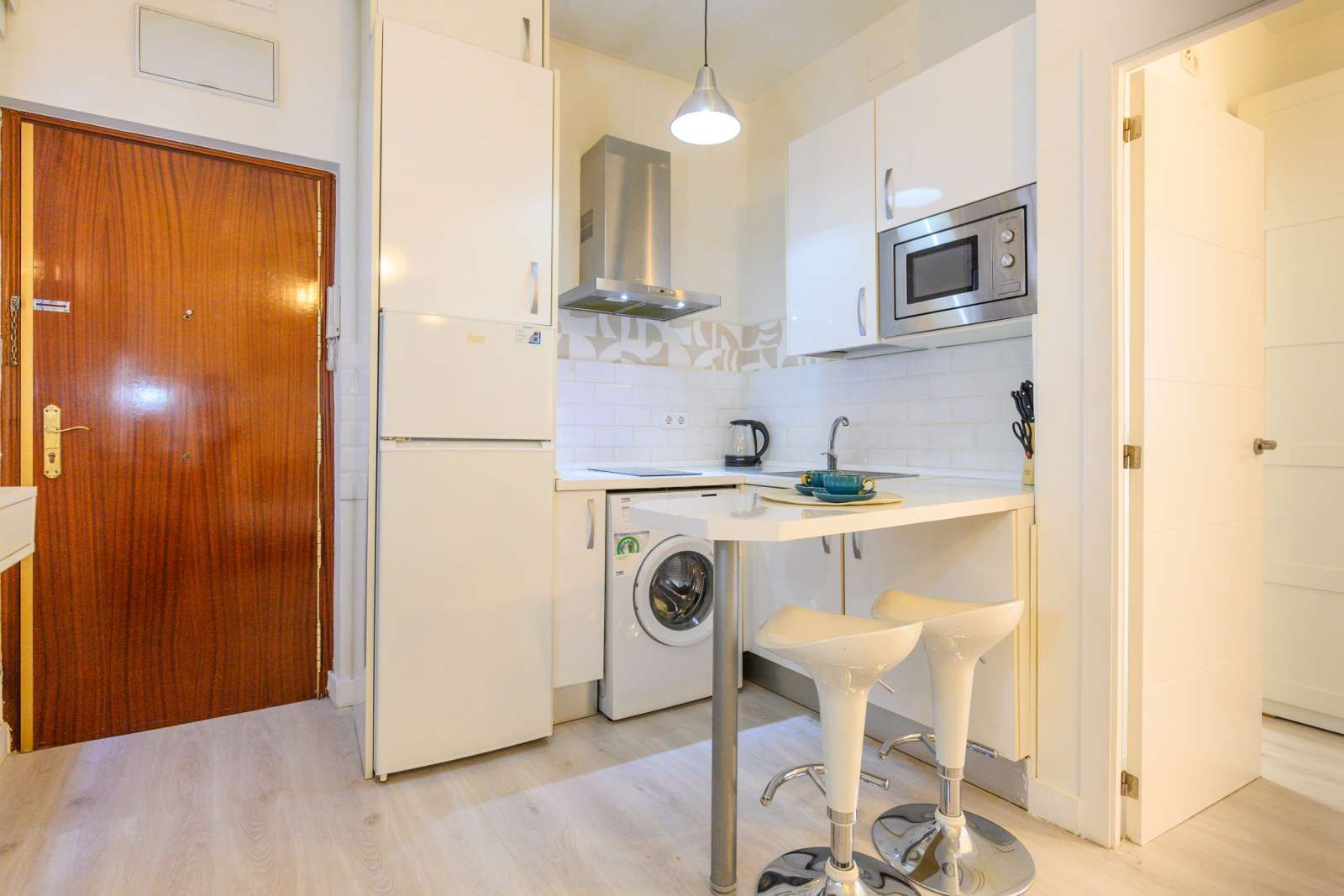 Kitchen of Study to share in  Madrid Capital  with Air Conditioner, Heating and Terrace