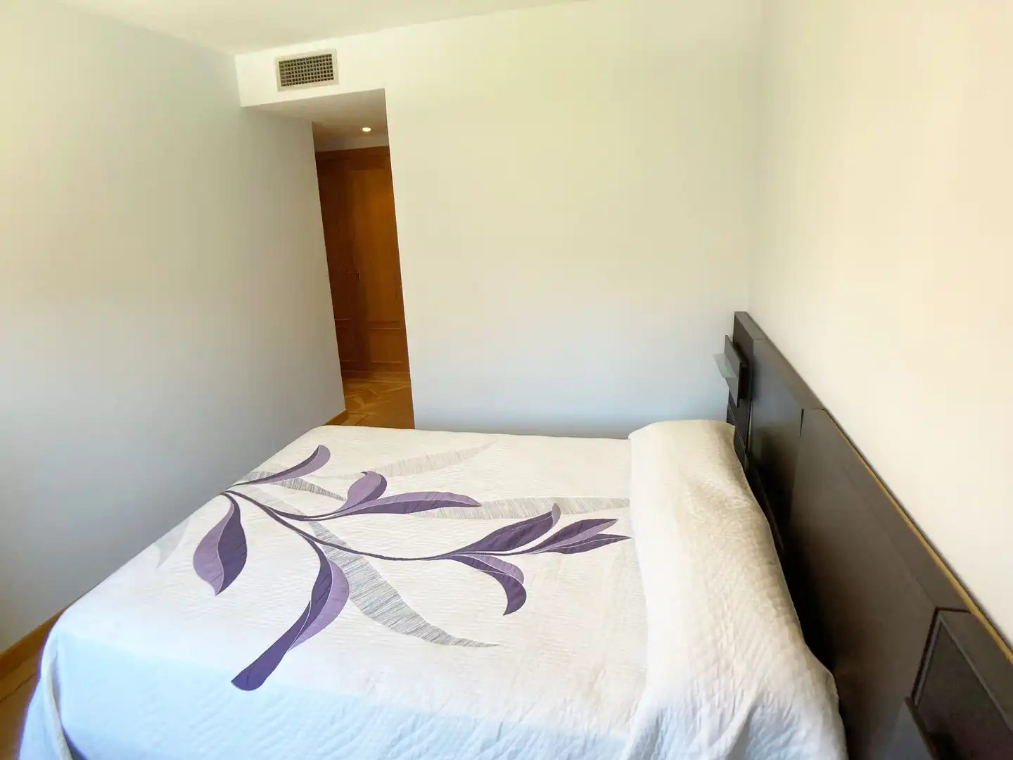 Dormitori de Pis de lloguer en Madrid amb Aire condicionat, Calefacció i Parquet