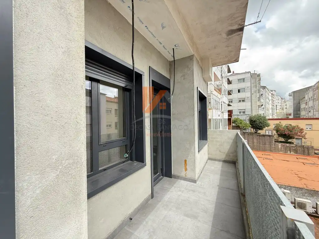 Terrasse von Wohnungen zum Verkauf in Santiago de Compostela  mit Balkon