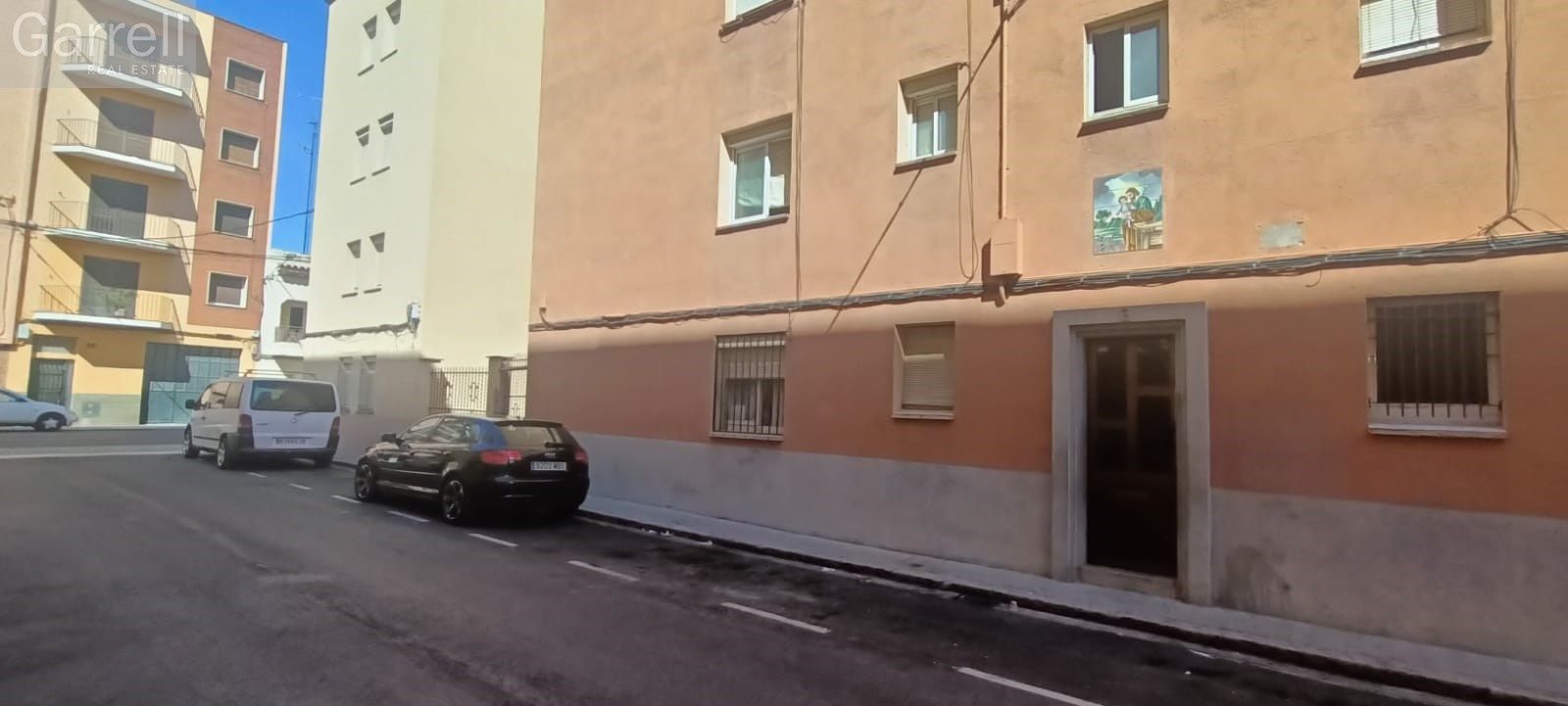 Exterior view of Flat for sale in Figueres