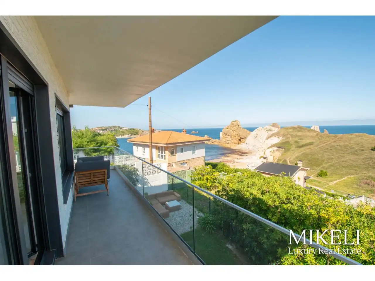 Detached house with pool for sale in Calle Portio, imagen 10