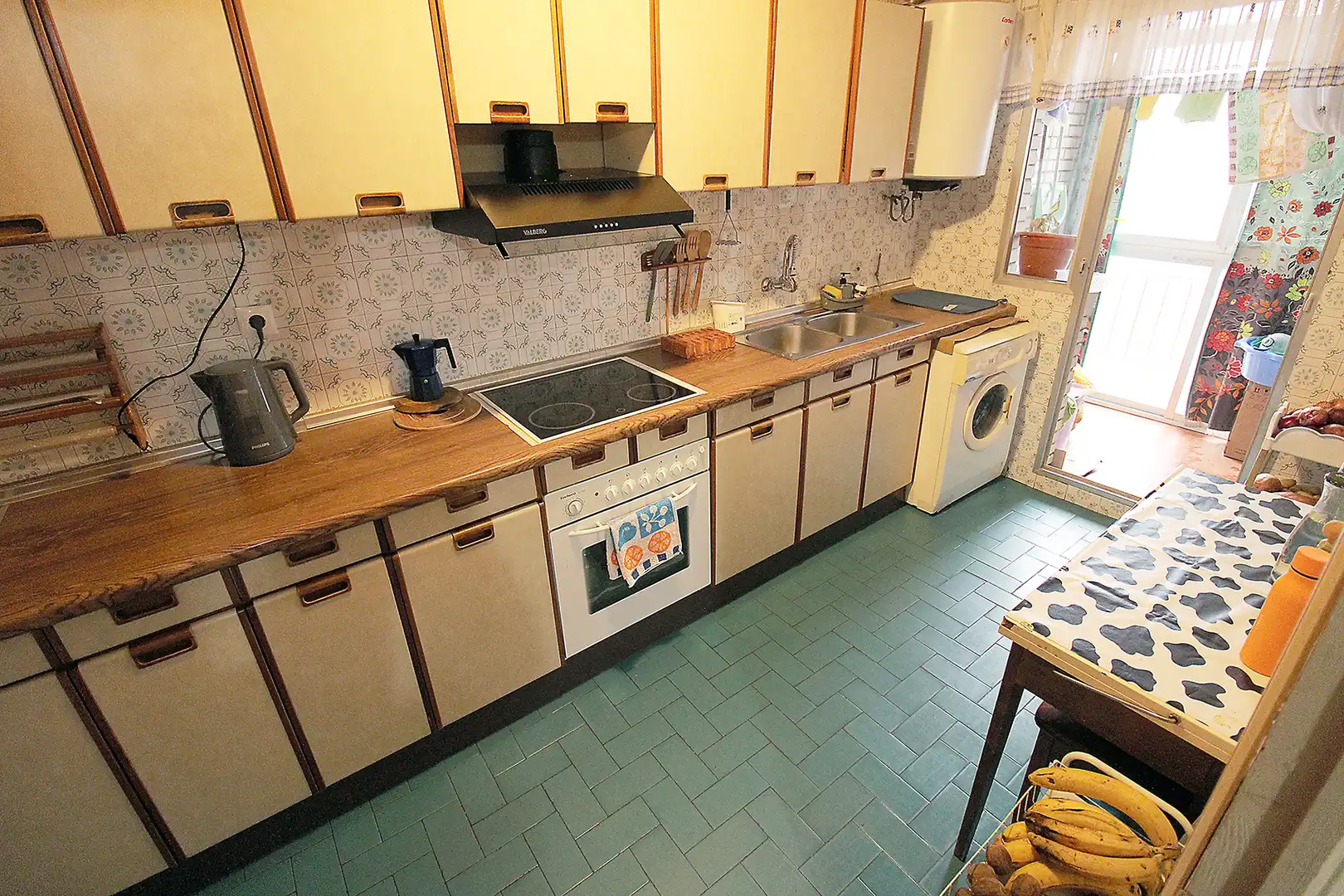 Cocina de Piso en venta en Torrelaguna con Calefacción, Terraza y Trastero