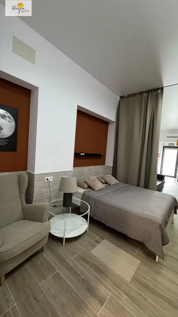 Bedroom of Apartments for sale in Valencia  with Air Conditioner, Heating and Furnished