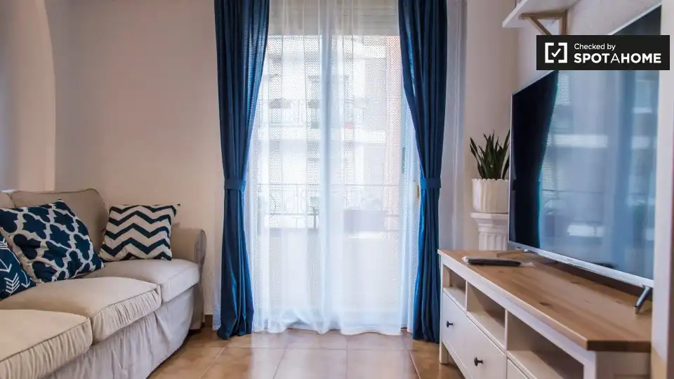 Living room of Flat for rent in Valencia  with Air Conditioner, Heating and Furnished