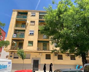 Vista exterior de Pis en venda en Linares