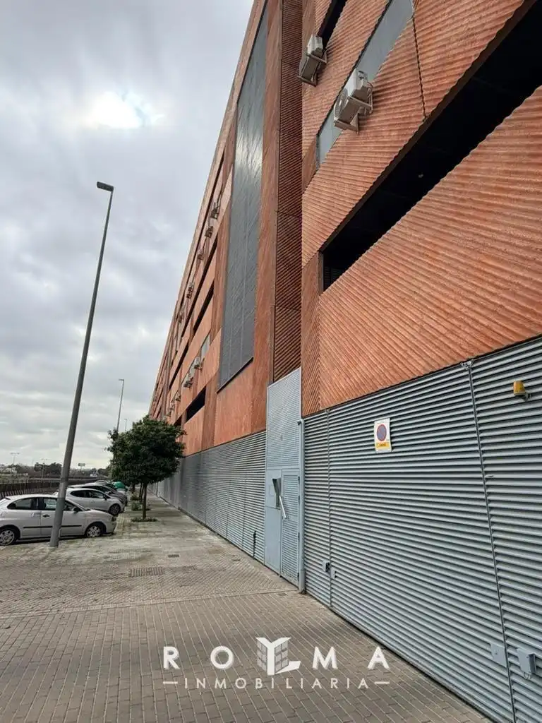 Vista exterior de Pis en venda en Sevilla