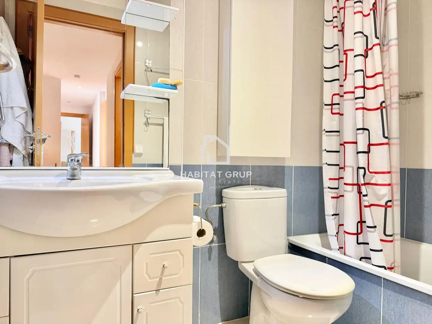 Baño de Piso en venta en Girona con Terraza