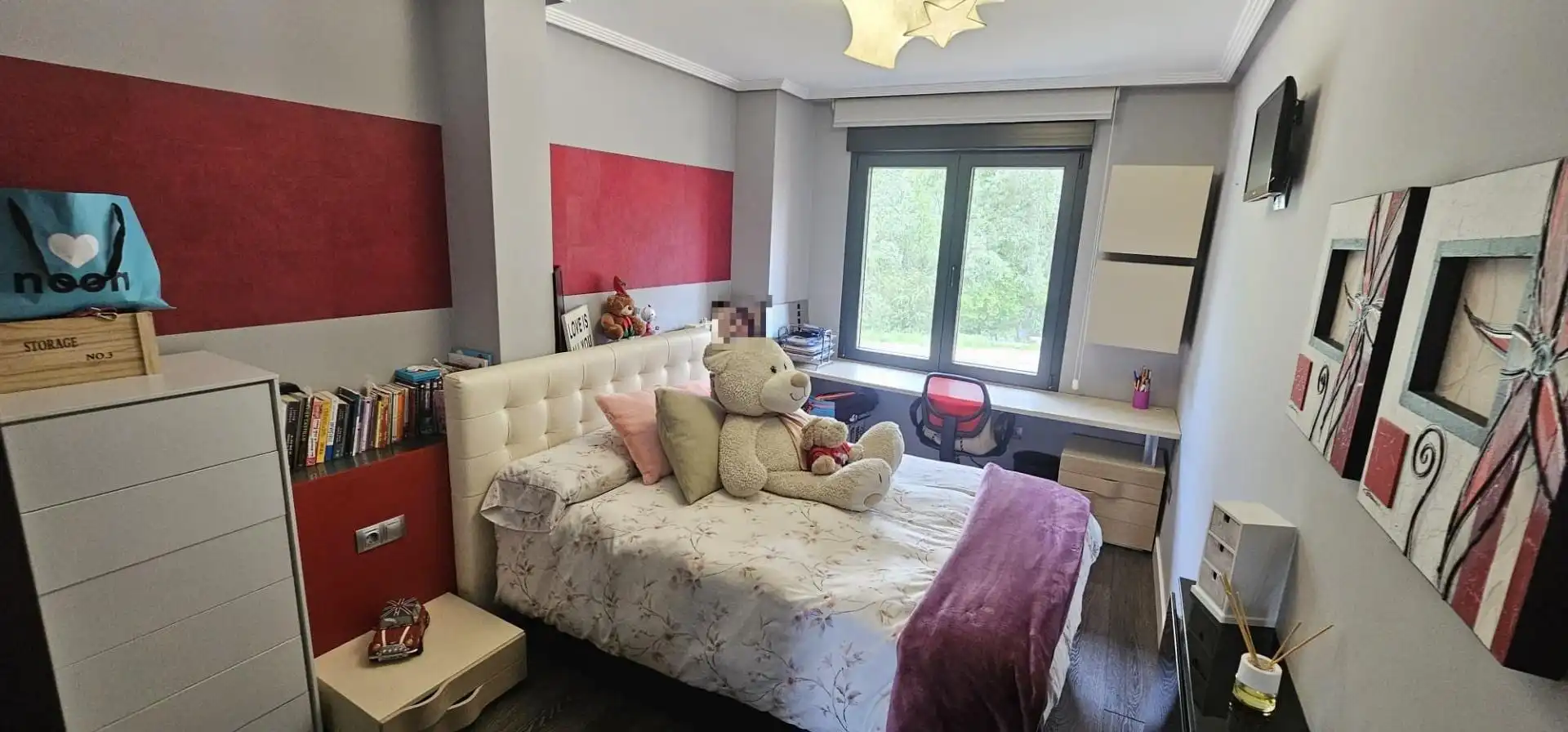 Schlafzimmer von Einfamilien-Reihenhaus zum Verkauf in Villaquilambre mit Heizung, Privatgarten und Parkett