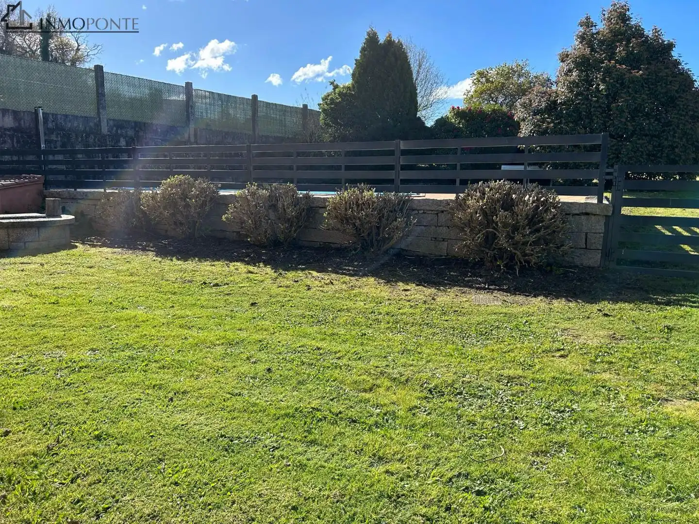 Jardí de Casa o xalet en venda en Pontevedra Capital  amb Calefacció, Jardí privat i Terrassa