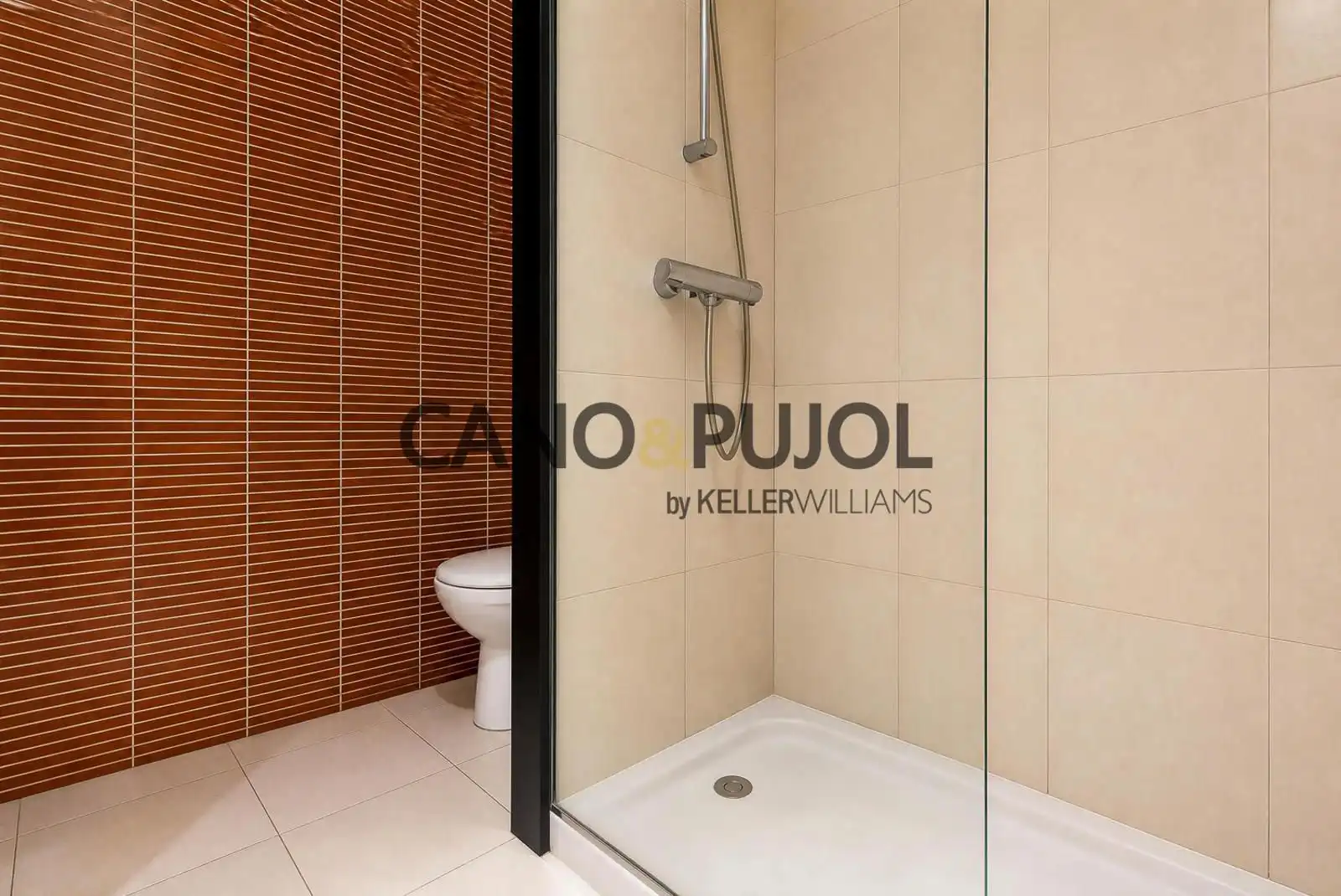 Bany de Pis en venda en Sant Cugat del Vallès amb Aire condicionat, Calefacció i Parquet