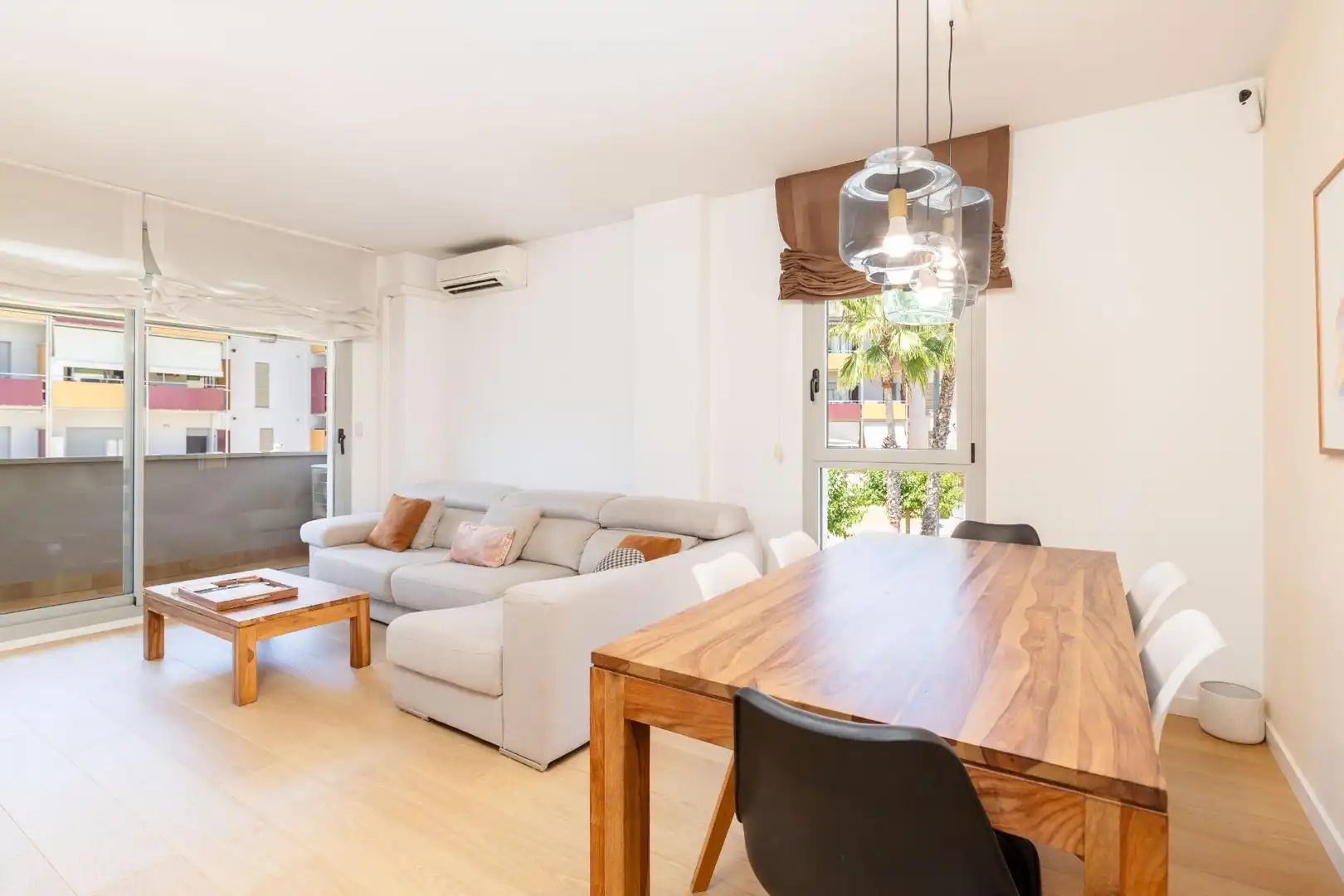 Sala de estar de Piso en venta en Terrassa con Calefacción y Piscina comunitaria