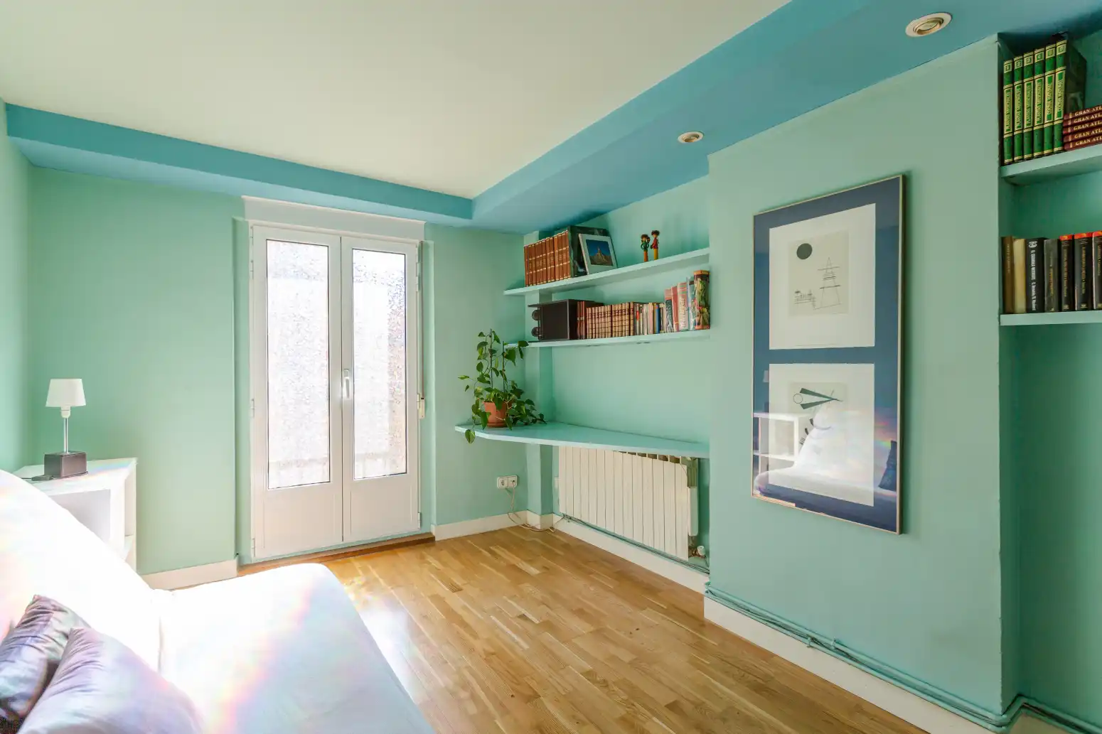 Habitación de Ático en venta en  Pamplona / Iruña con Calefacción, Amueblado y Balcón