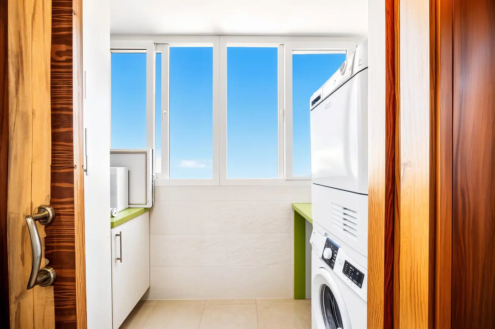 Balcony of Flat for sale in Chiclana de la Frontera  with Air Conditioner