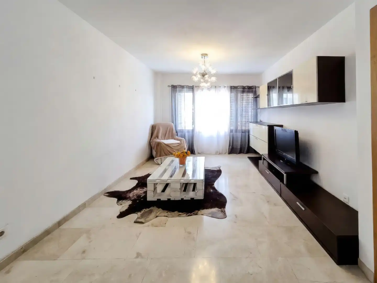 Sala d'estar de Pis en venda en Las Palmas de Gran Canaria amb Terrassa, Traster i Moblat