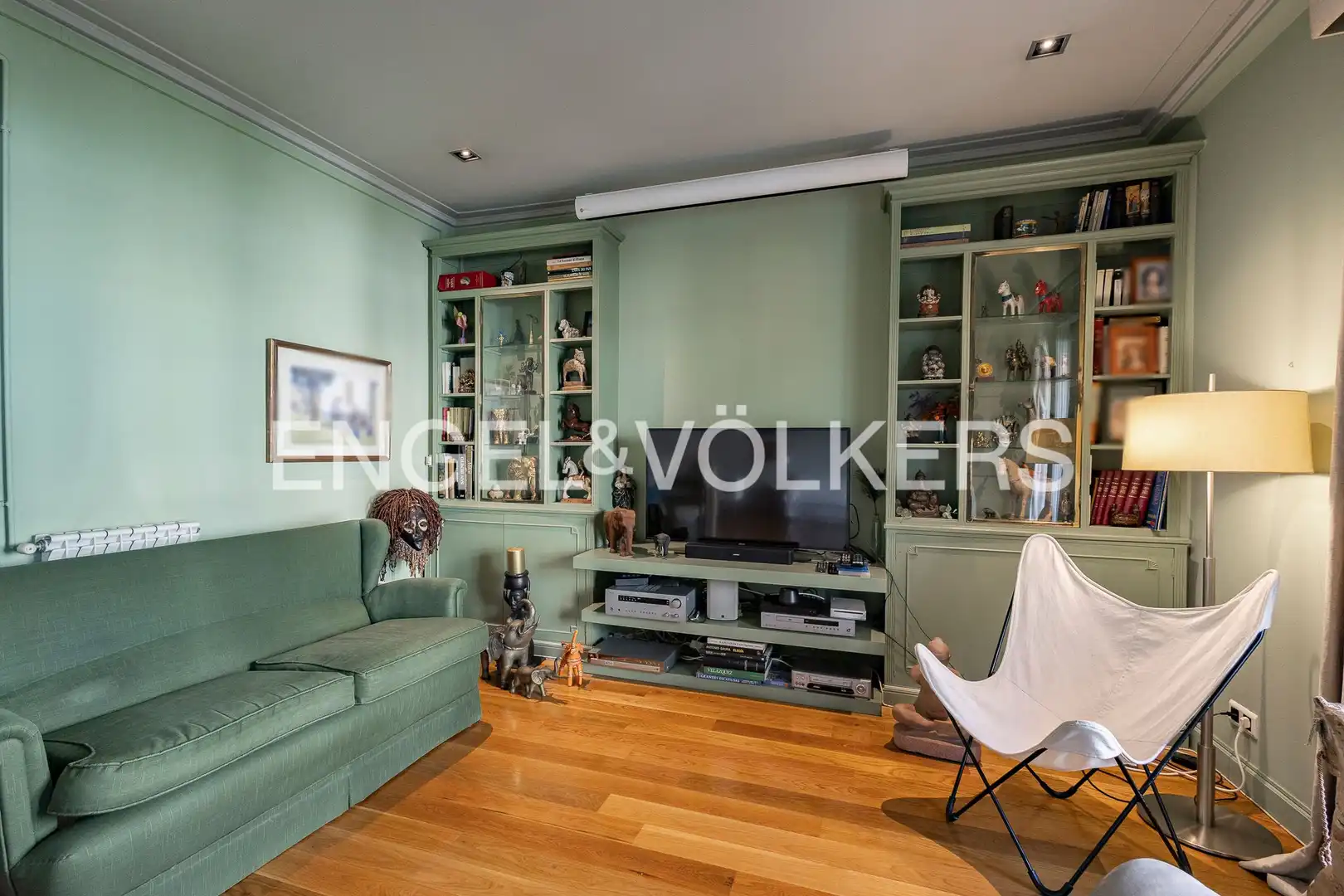 Sala d'estar de Pis en venda en Barcelona amb Aire condicionat, Calefacció i Parquet