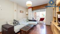 Living room of Flat for sale in  Granada Capital  with Terrace and Balcony