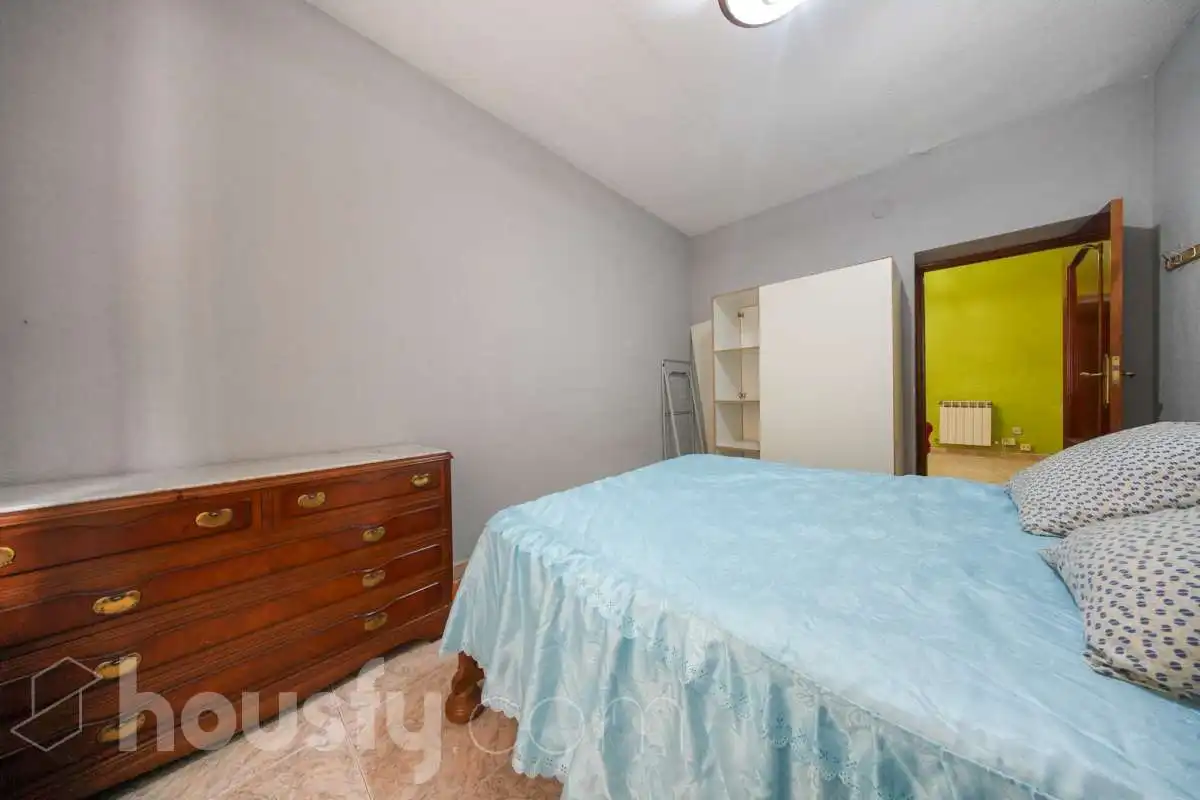 Piso con ascensor en venta en Calle la Chulapona ., imagen 11