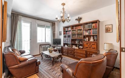 Living room of Flat for sale in  Madrid Capital  with Heating and Terrace