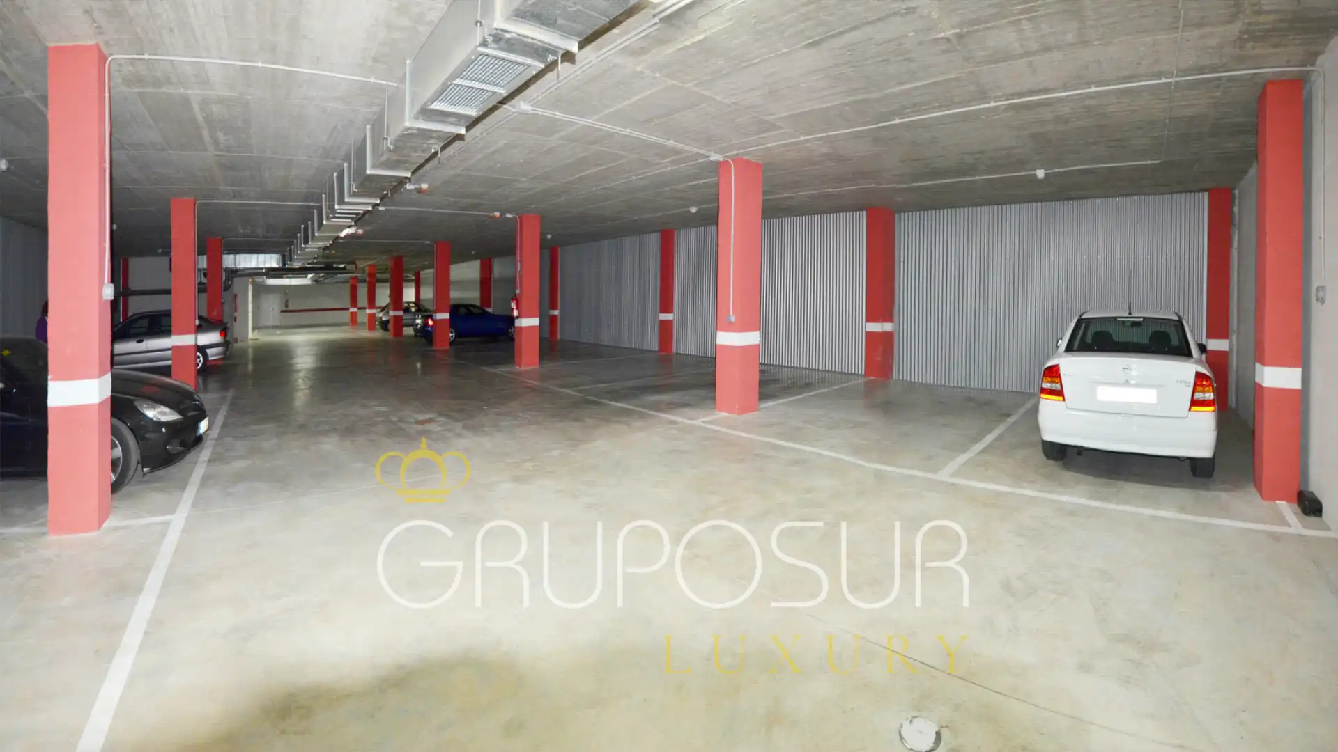 Parking de Piso en venta en Valladolid con Calefacción, Jardín privado y Parquet