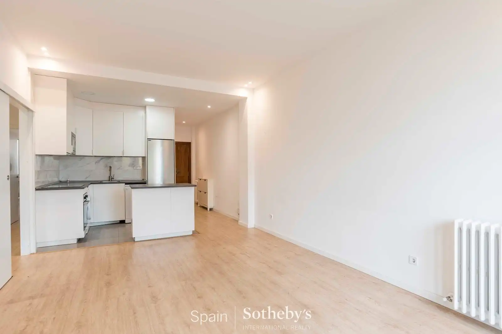 Kitchen of Apartments for sale in  Madrid Capital  with Air Conditioner, Heating and Terrace