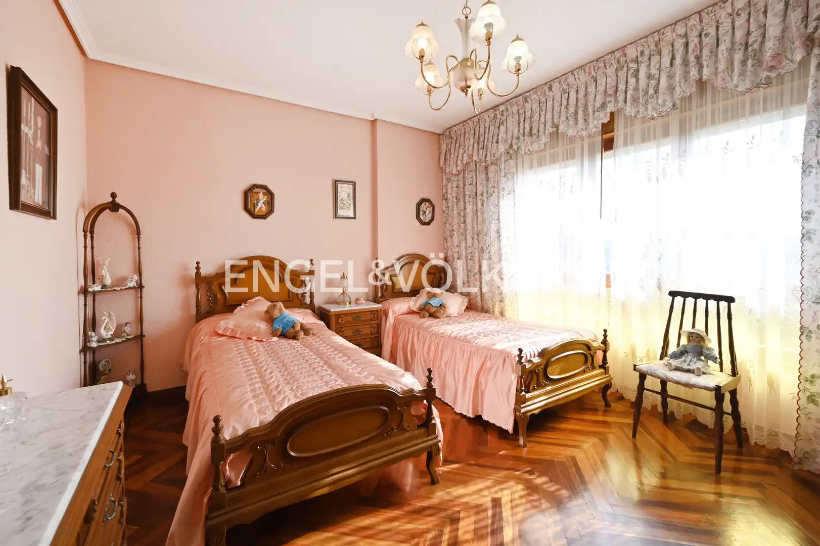 Bedroom of Houses for sale in Camargo  with Heating, Private garden and Terrace