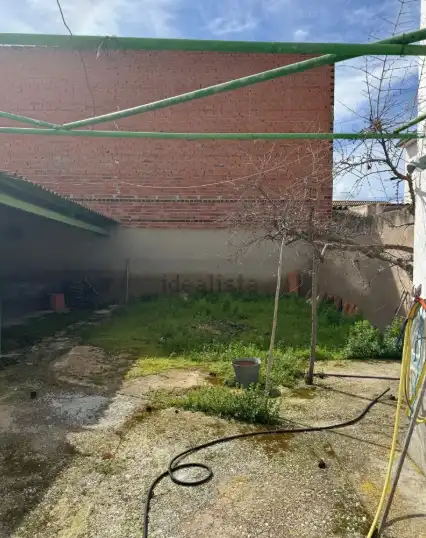 Finca rústica en venda en Pulgar amb Jardí privat