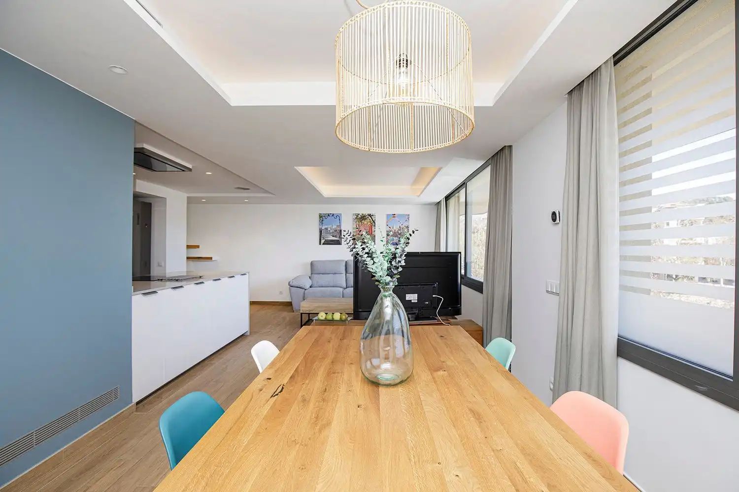 Dining room of Flat for rent in Girona Capital  with Air Conditioner and Furnished