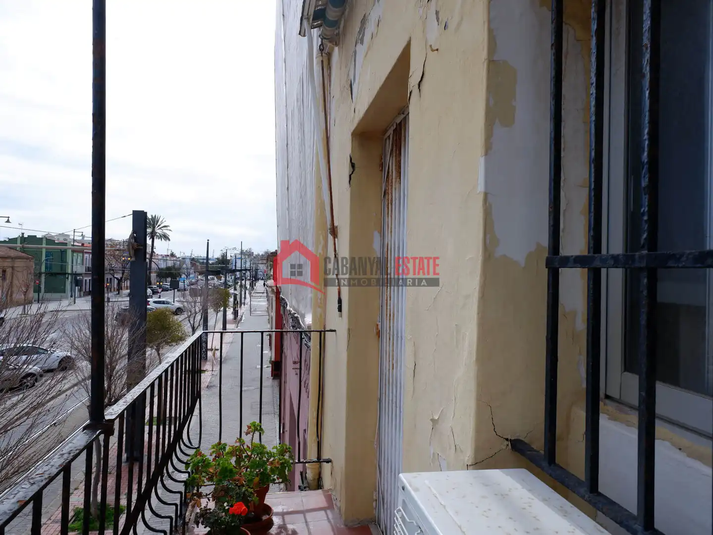 Vista exterior de Casa adosada en venda en Valencia amb Aire condicionat, Terrassa i Balcó
