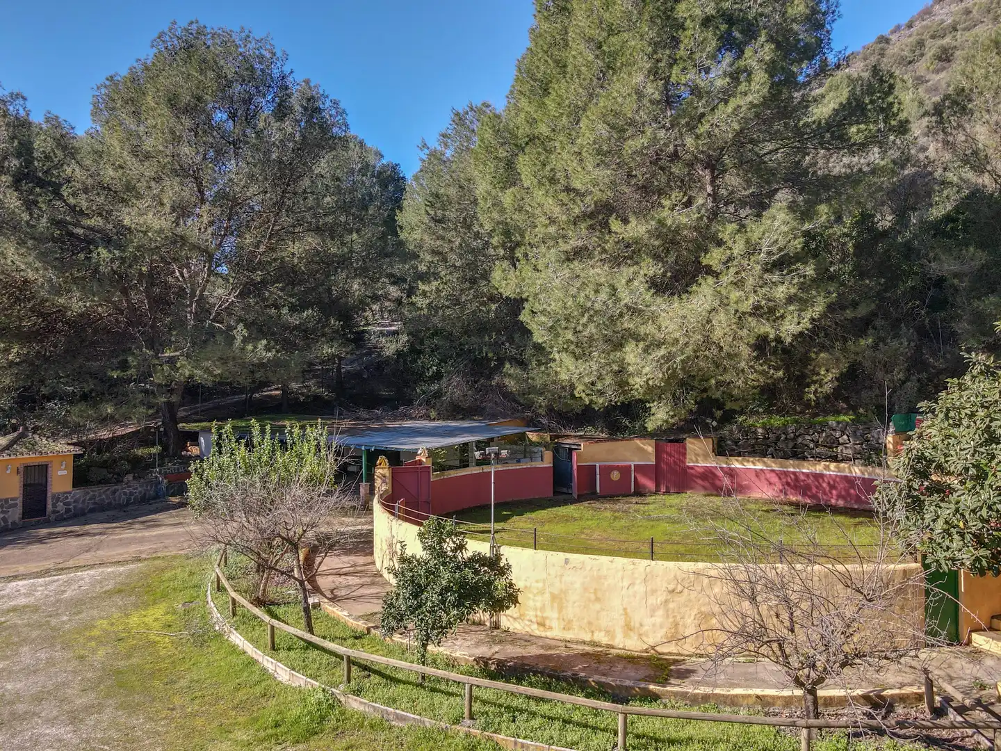 Casa rústica con jardín en venta en Calle Luna, imagen 2
