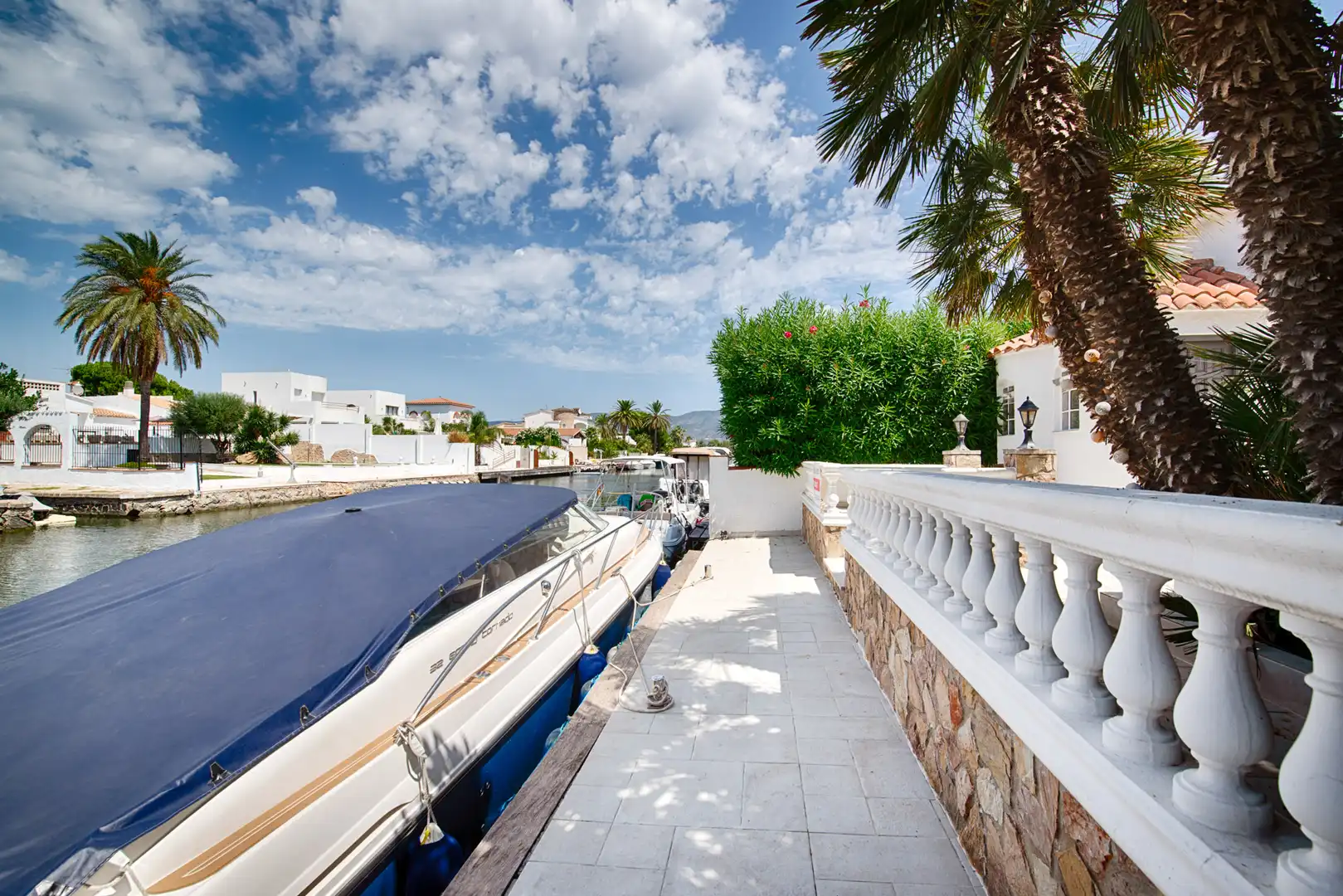 Terrace of Houses for sale in Empuriabrava  with Air Conditioner and Private garden