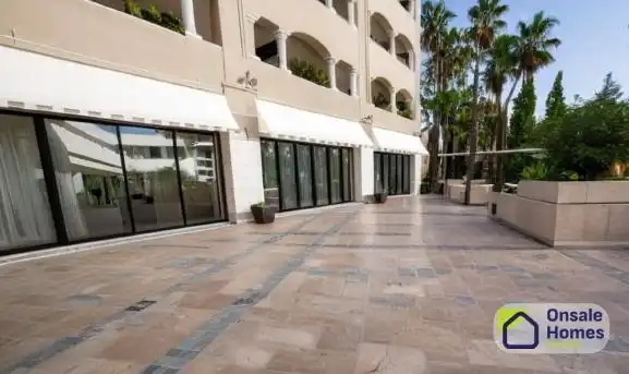 Terrasse von Geschaftsraum zur Miete in Marbella