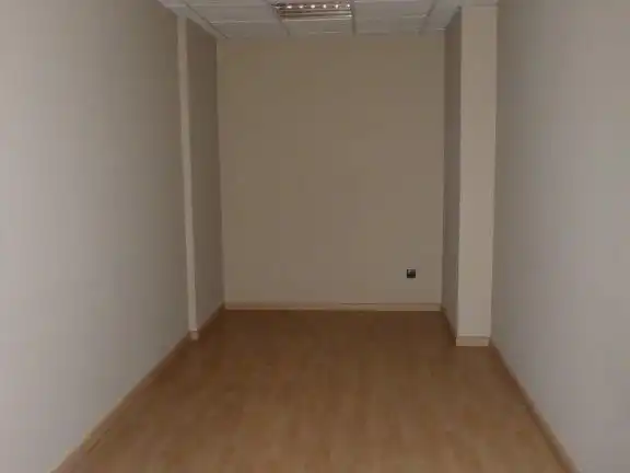 Dormitori de Oficina en venda en A Coruña Capital  amb Aire condicionat, Calefacció i Terrassa