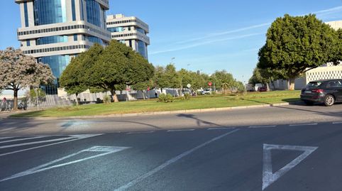 Foto 2 de Oficina de alquiler en San Jerónimo - La Bachillera, Sevilla Capital