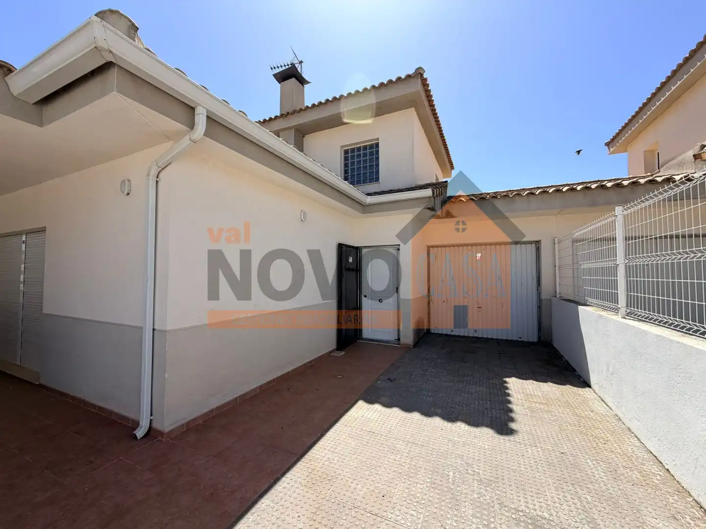 Vista exterior de Casa o chalet en venta en Montserrat