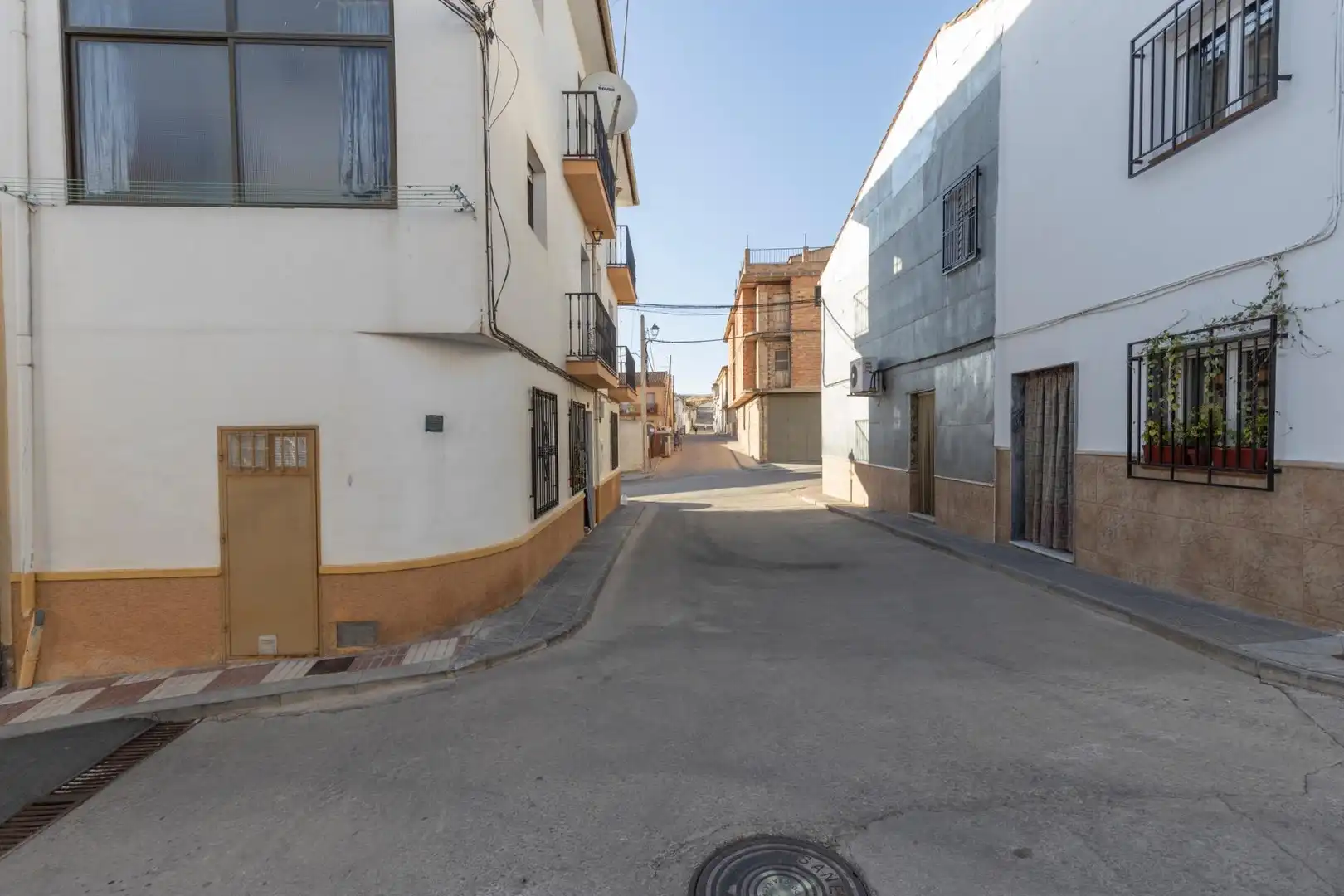 Vista exterior de Casa o xalet en venda en Campotéjar amb Aire condicionat, Calefacció i Moblat