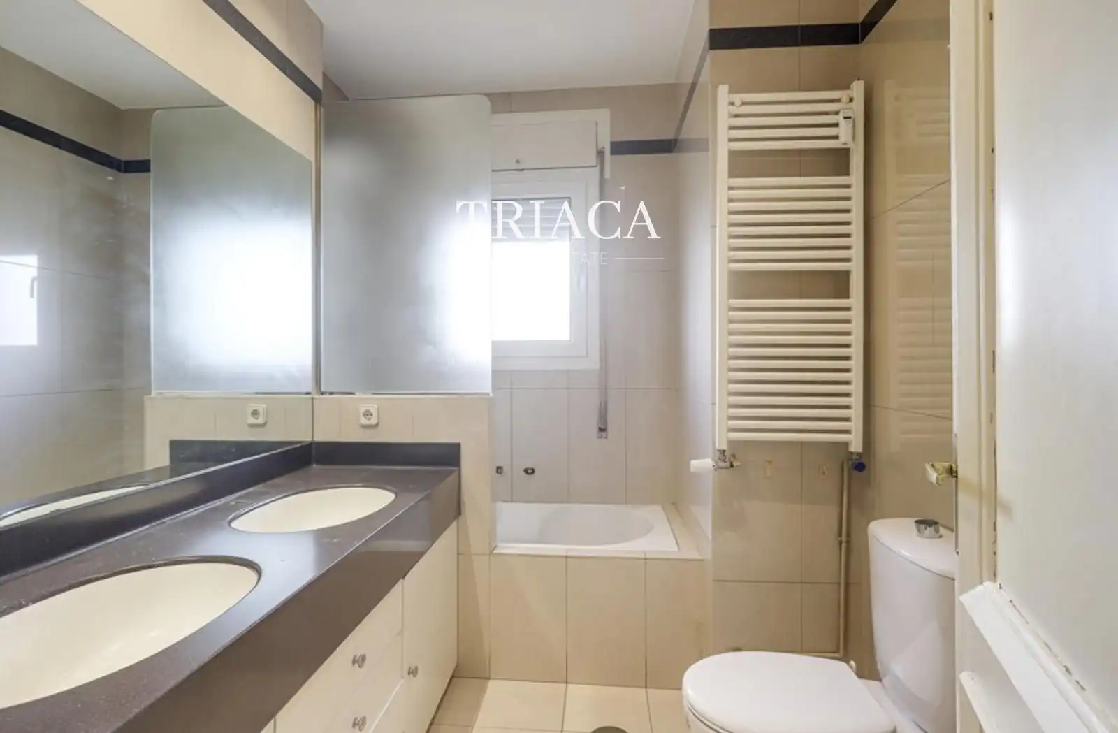 Baño de Piso en venta en Madrid con Aire acondicionado, Calefacción y Parquet