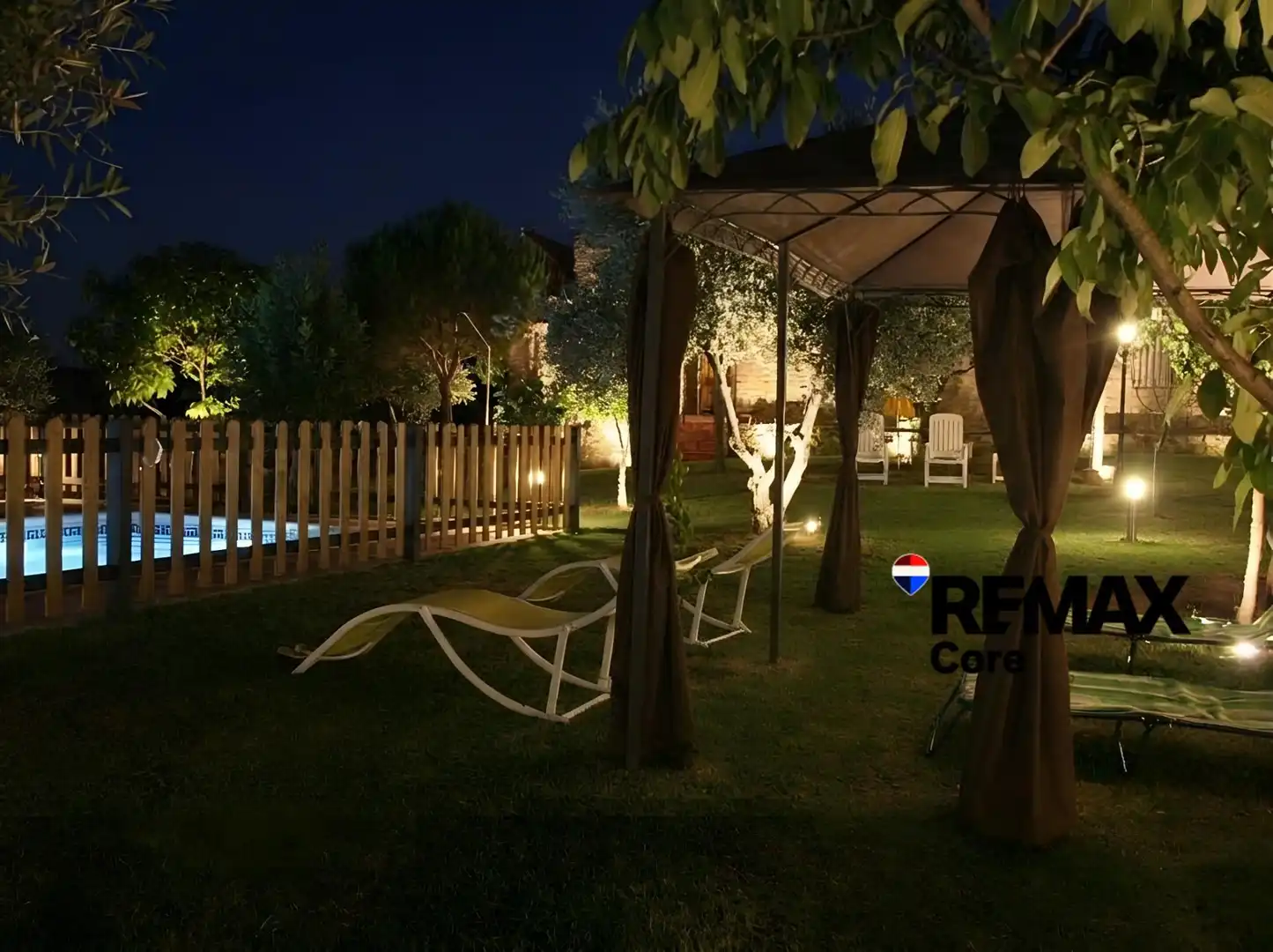 Jardí de Casa o xalet en venda en Puebla de Obando amb Aire condicionat, Calefacció i Jardí privat