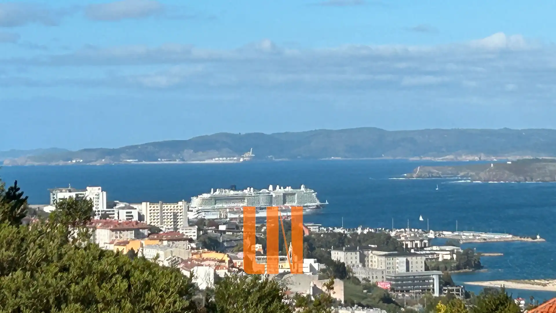Außenansicht von Residential zum Verkauf in A Coruña Capital 